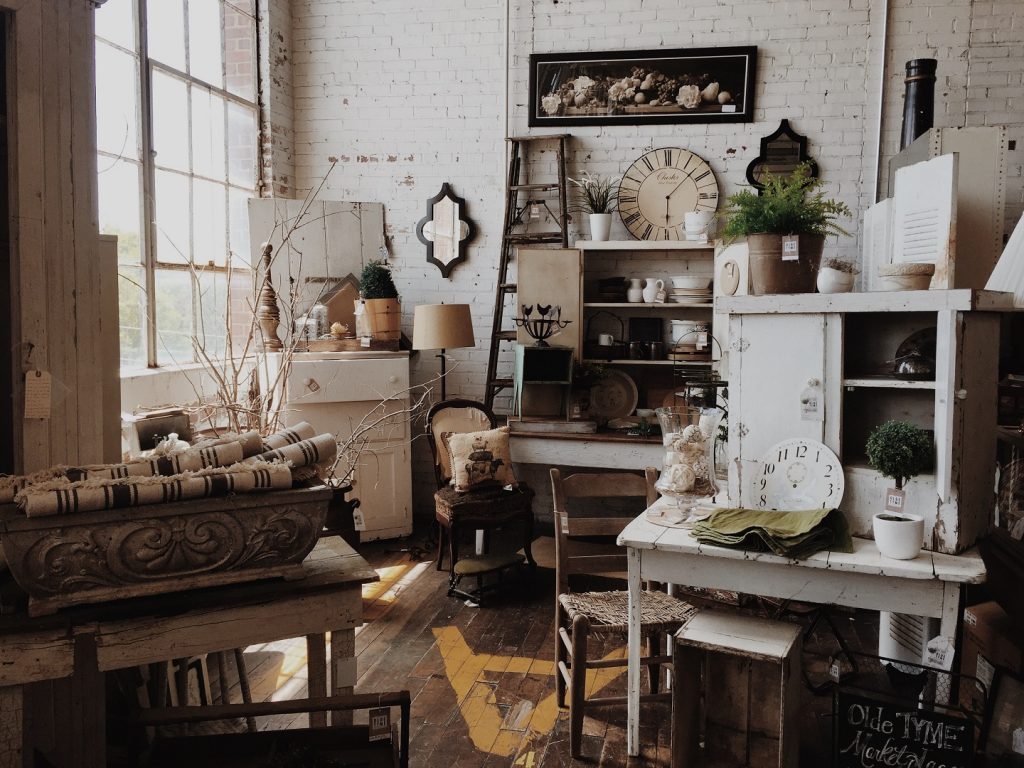 All About Vintage Interior Design Style - Bproperty